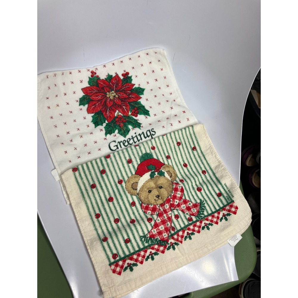 Vintage Christmas holiday hand‎ towels tea towels retro poinsettia teddy bear